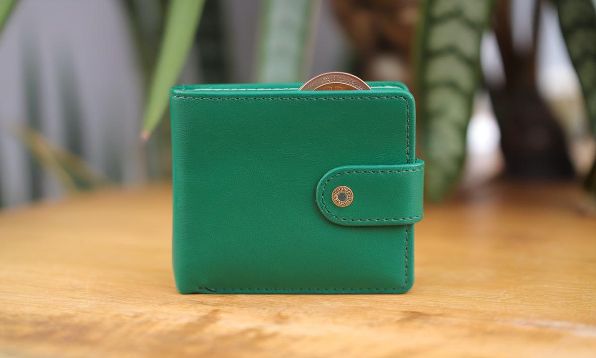 co-kryje-sie-za-twoim-zielonym-portfelem-znaczenie-koloru-w-